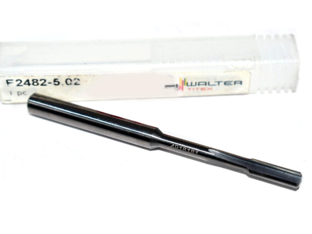 F2482-7.98硬質(zhì)合金機(jī)用內(nèi)冷直槽